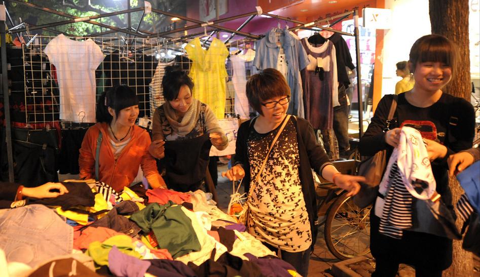 地摊老司机的心酸,老司机摆地摊