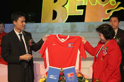 超过李宁361°，中国第二大体育用品巨头出现，全球有7000多家门店