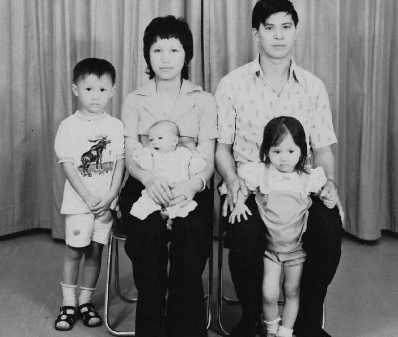 港风时代袁咏仪颜值巅峰,港星女神合照袁咏仪