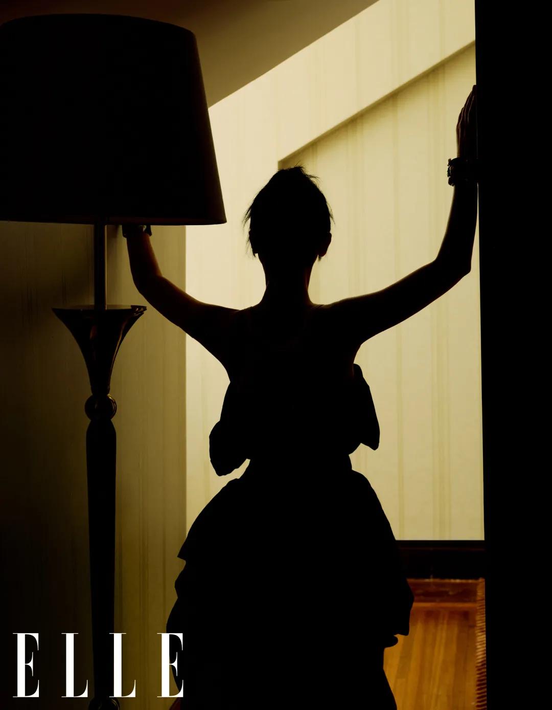 一交流就把自己交出去了,这很周迅