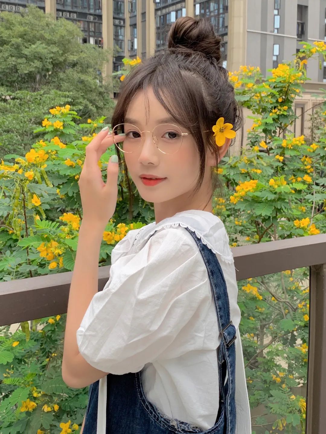 披着扎起来都好看的小个子发型,小个子发型150显高显气质广州