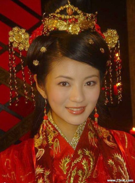 变态少年皇帝,霸占了亲姑姑,姑父大怒:不灭你枉为男人