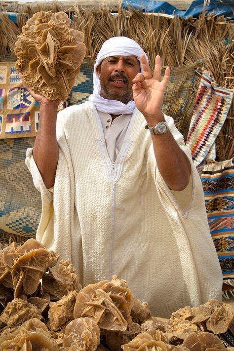 沙漠玫瑰石头,沙漠玫瑰石风水寓意