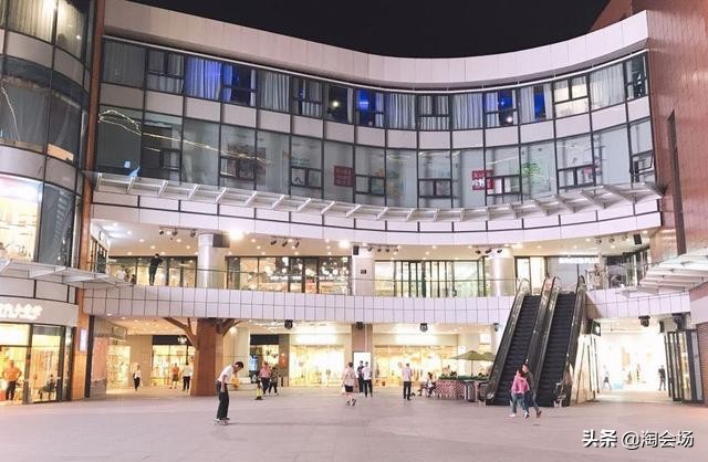 南京排名第一商场,南京德基在南京哪里