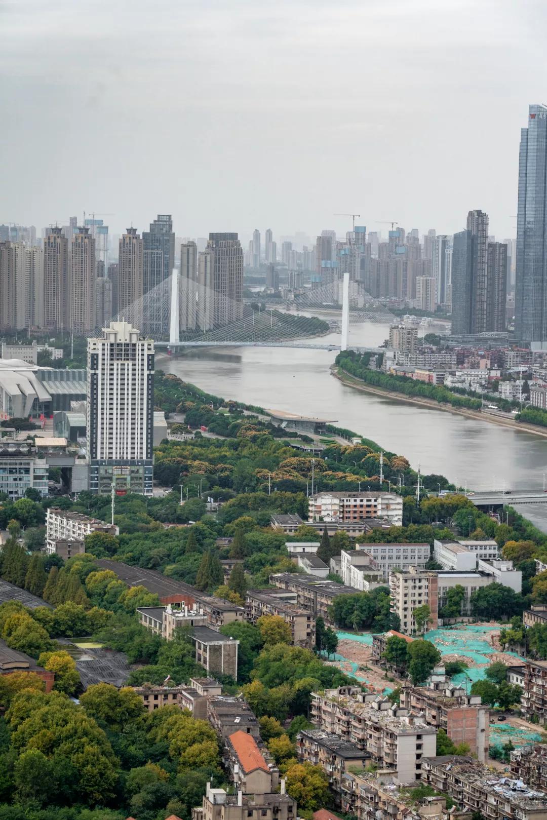 “亚洲桅杆”上的消防故地，曾让武汉三镇失去秘密