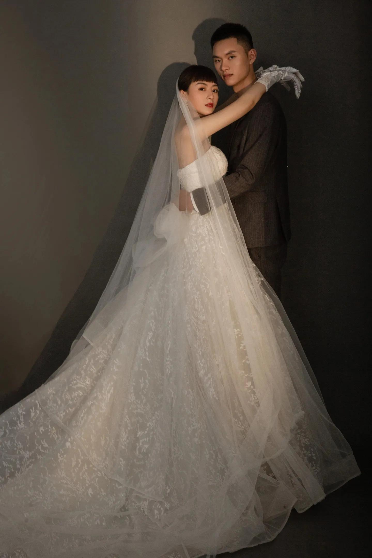 杭州婚纱照室内风格推荐高级感,室内高级感婚纱照推荐