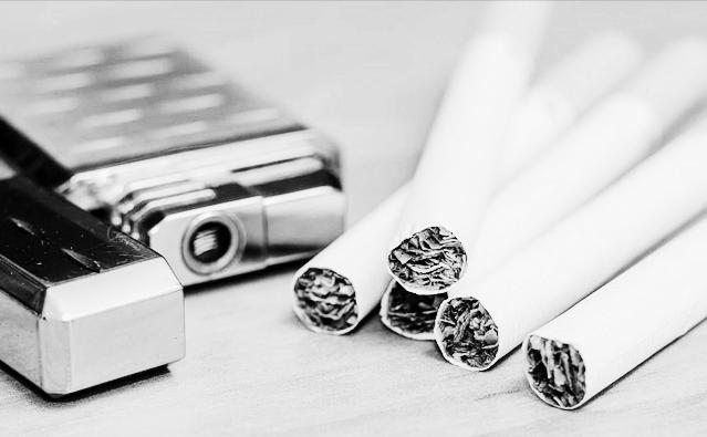 鲁迅不为人知的一面:一生爱烟,想戒却戒不掉,最后死于香烟