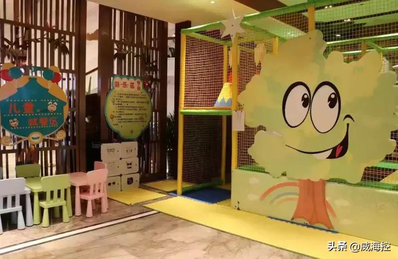 不到百元的大餐,不到百元的酒店