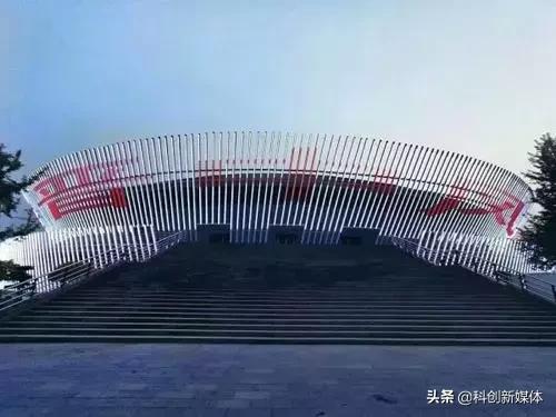 各个皆风景！红凤巢玉如意……吸睛的二青会场馆