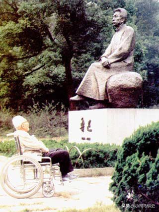 作家眼里的鲁迅,作家眼中的张爱玲