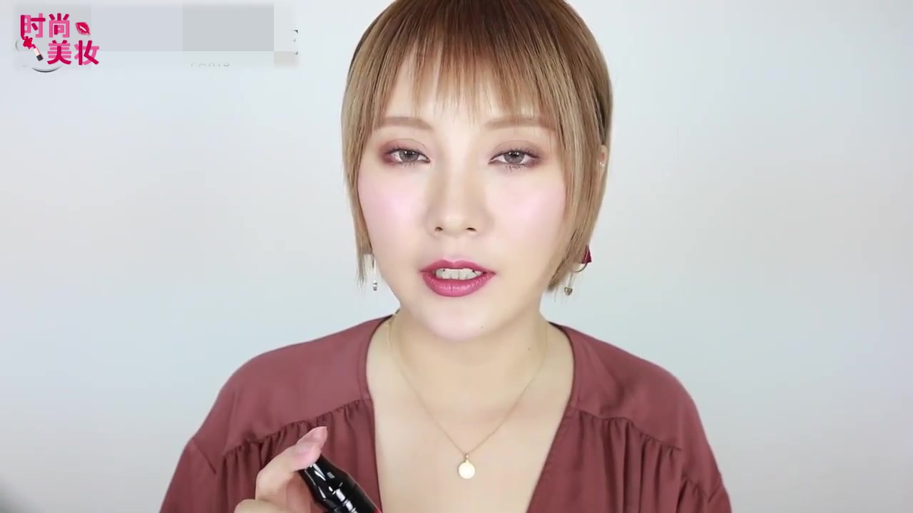 美妆教程涂唇釉,兰蔻美妆视频教程