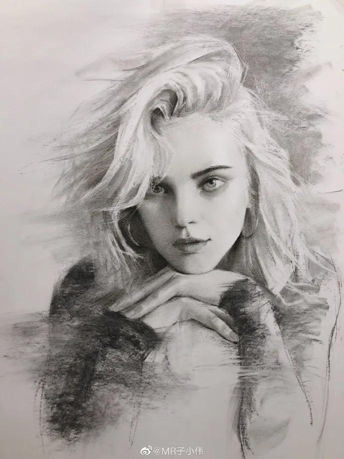 画一幅素描100万笔,胡歌、李现、迪丽热巴在他笔下全都画活了