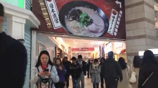 大量餐饮倒闭,众多餐饮店被迫停业