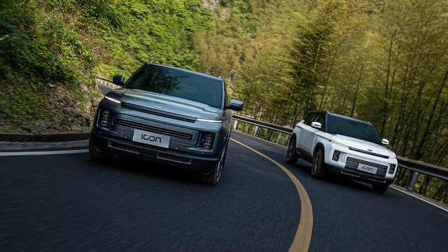 吉利小路虎是电动吗,吉利最新款粉红小路虎