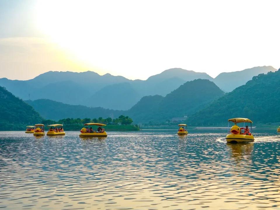 英德宝晶宫天鹅湖温泉酒店好玩吗,英德宝晶宫天鹅湖温泉酒店别墅