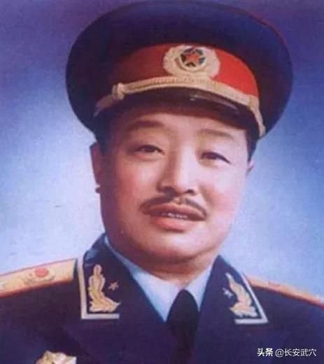 *德朱**位列元帅之首,可授衔证书却不是001号,001号究竟给了谁?