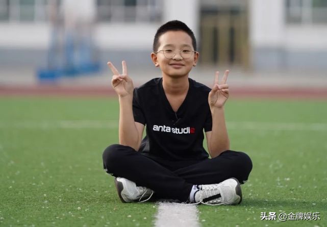 钟美美拒绝一百万签约,钟美美拒绝1500万签约费