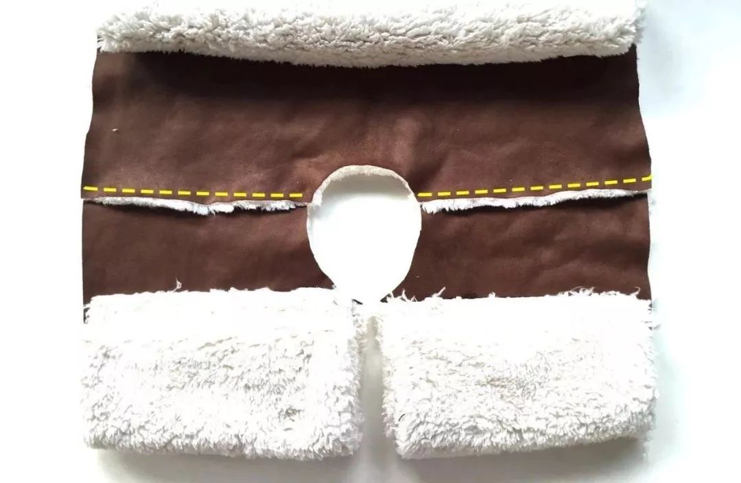 羊羔绒大衣裁剪方法,麂皮绒复合羊羔绒衣服裁剪图