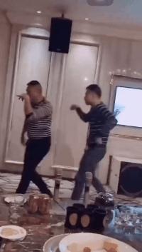 山海经中以乳为目以脐为口的怪物,山海经搞笑图片