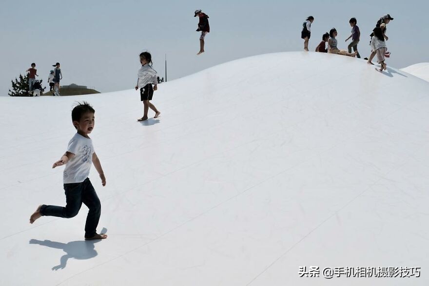 他被称为香港街拍之王：每一张照片都难以复制，诀窍在哪？