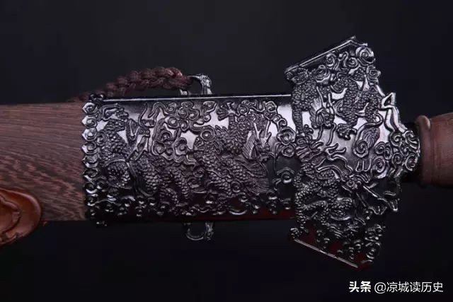 孙殿英盗清东陵全过程,孙殿英盗清东陵的全过程揭秘