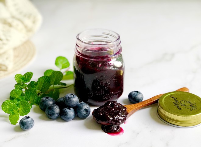 自制蓝莓酱这配方太绝了味道极好,自制蓝莓酱没柠檬用什么可以代替