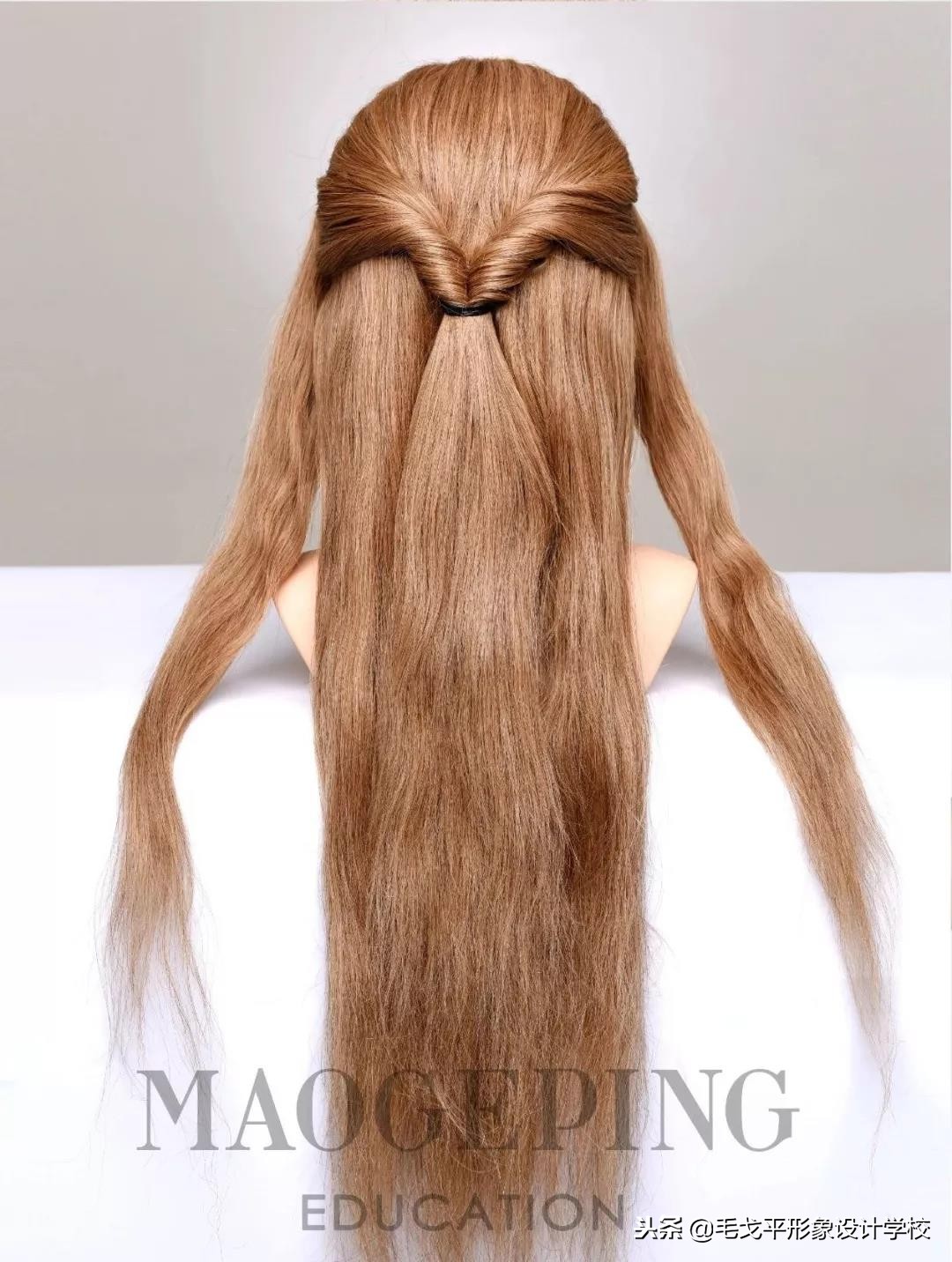 盘发超简单好看教程中发半扎,超简单盘发教程马尾
