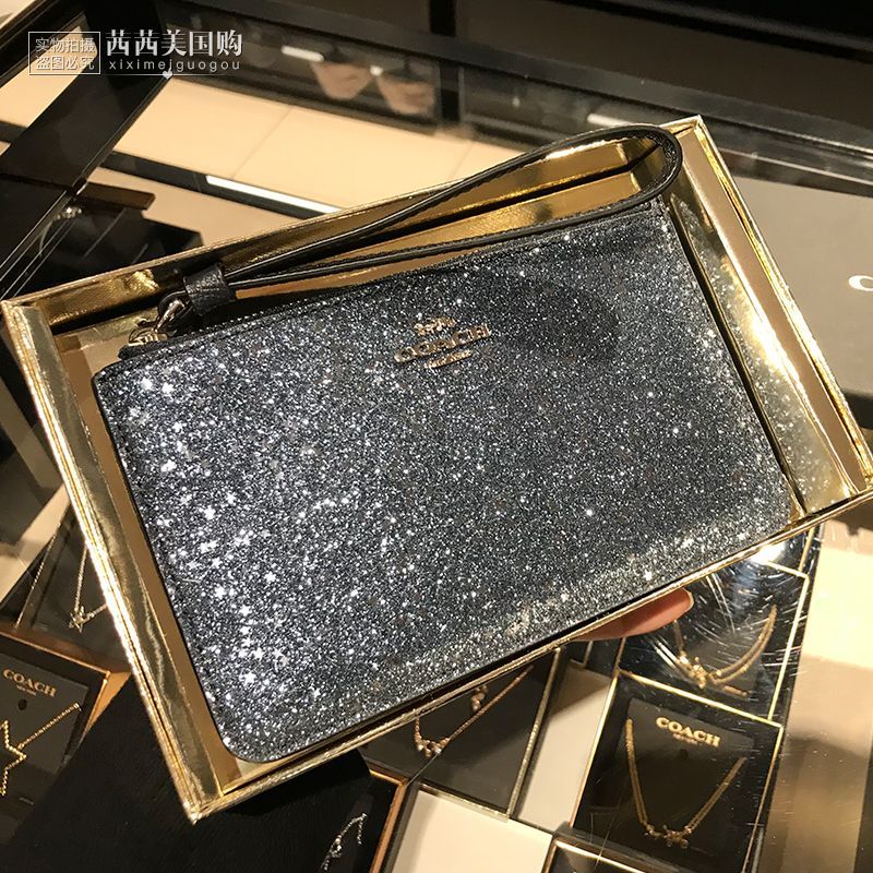 大牌圣诞限定专柜,圣诞限定值得购吗