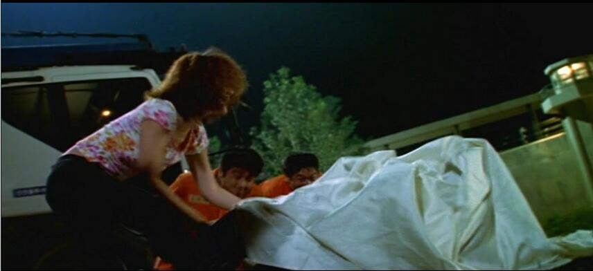 韩国一部黑色幽默的电影,韩国无厘头搞笑电影推荐