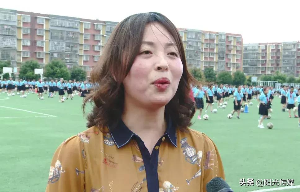 德阳天元烛光小学u11组足球比赛,德阳5人制小学足球比赛