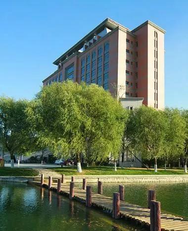 辽宁省普通高级中学(二十二)渤海大学附属高级中学