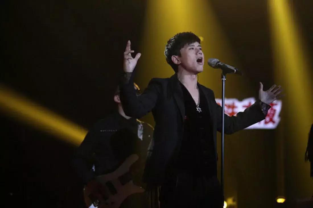 唱歌喉咙如何正确发音,唱歌小技巧如何改掉用喉咙唱歌