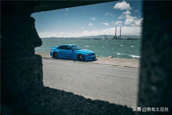 「毂锐驰」一台融入了JDM元素的宝马E93335i