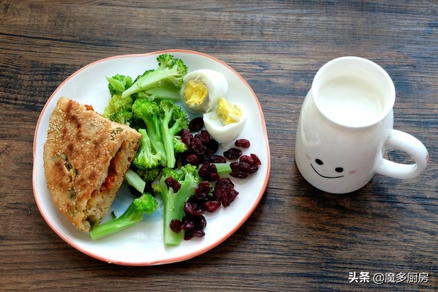 早餐别吃包子油条了教你懒人做法,教你3分钟搞定早餐油条