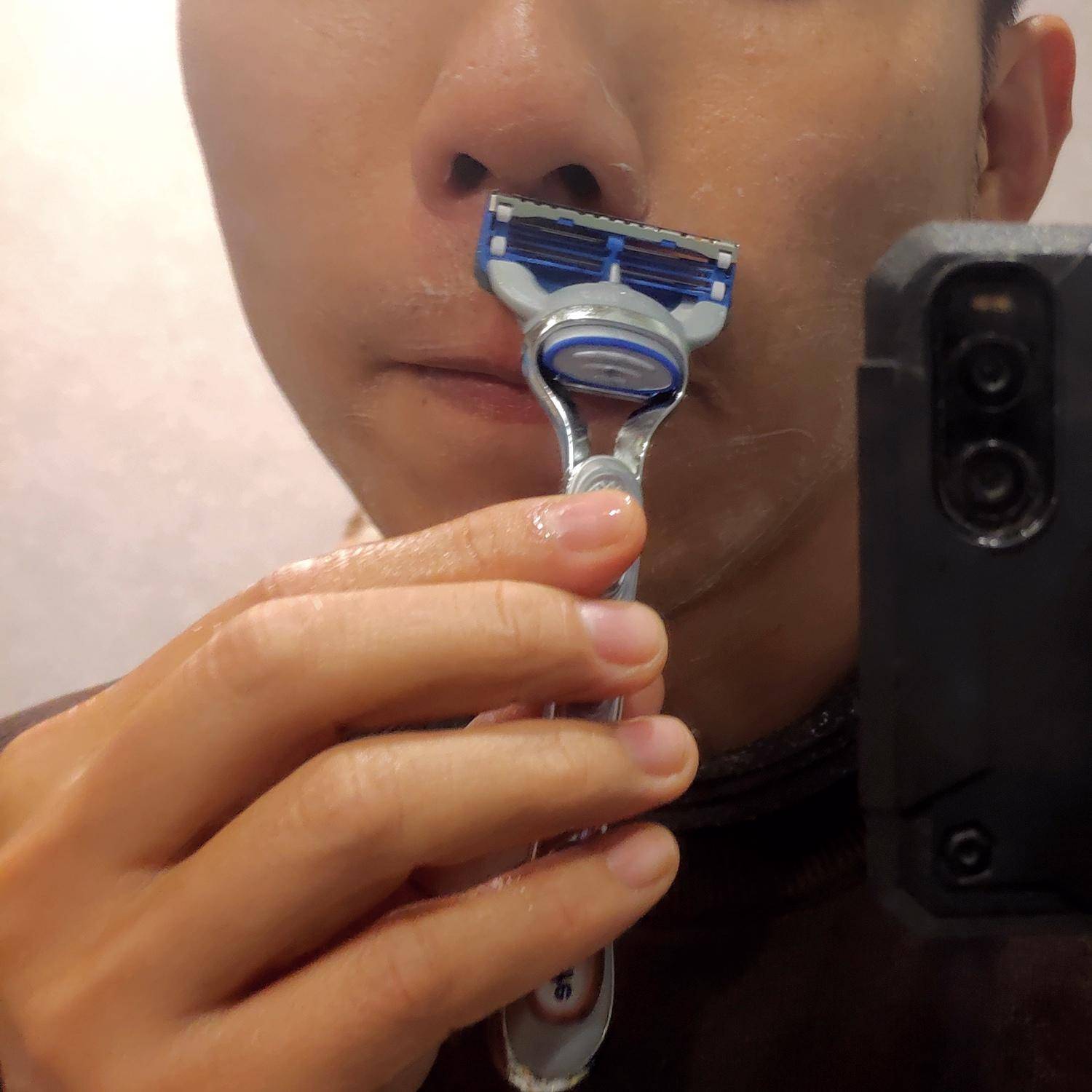 吉列小云刀云感刀片,吉列小云刀刮胡刀好用吗