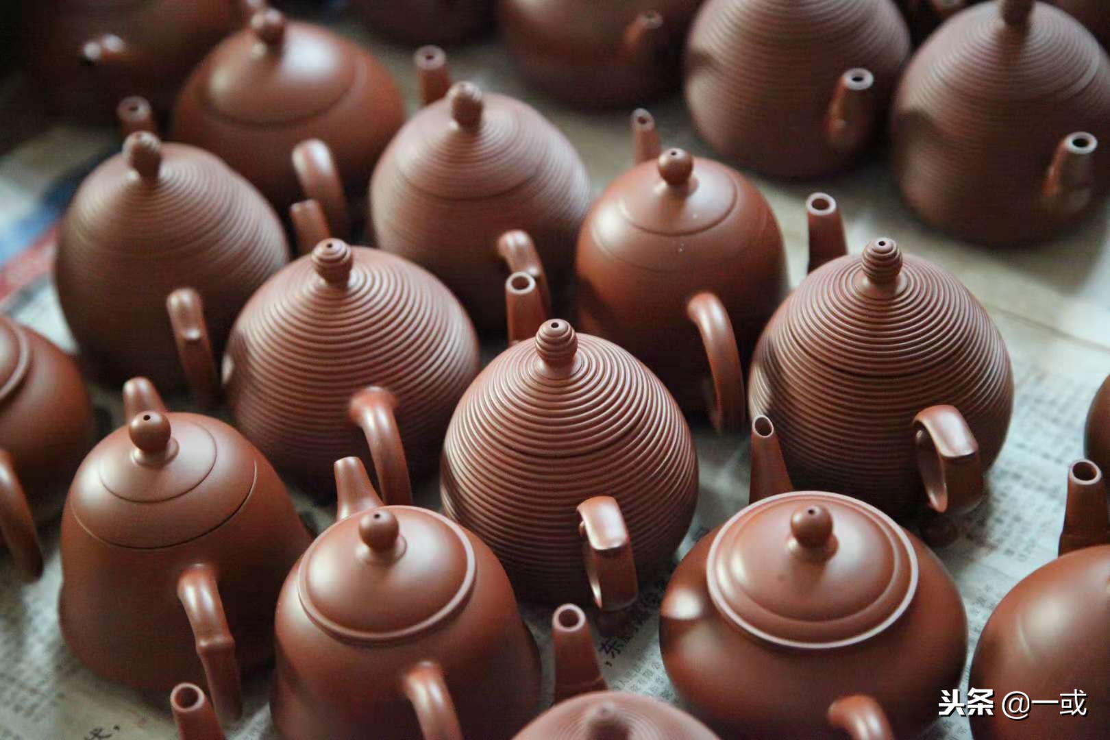 一把适合泡岩茶的潮州壶,潮州手拉壶和宜兴紫砂壶泡茶区别