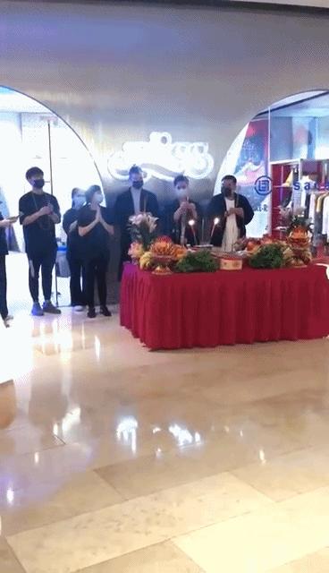 露脚趾？陈冠希Clotxsacai跌破1500元！运费400，遭取消订单