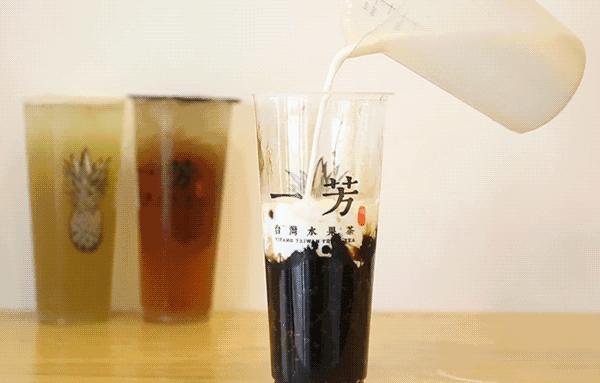 奶茶灰和奶茶色有什么区别,奶茶色和奶茶棕色是一个颜色吗