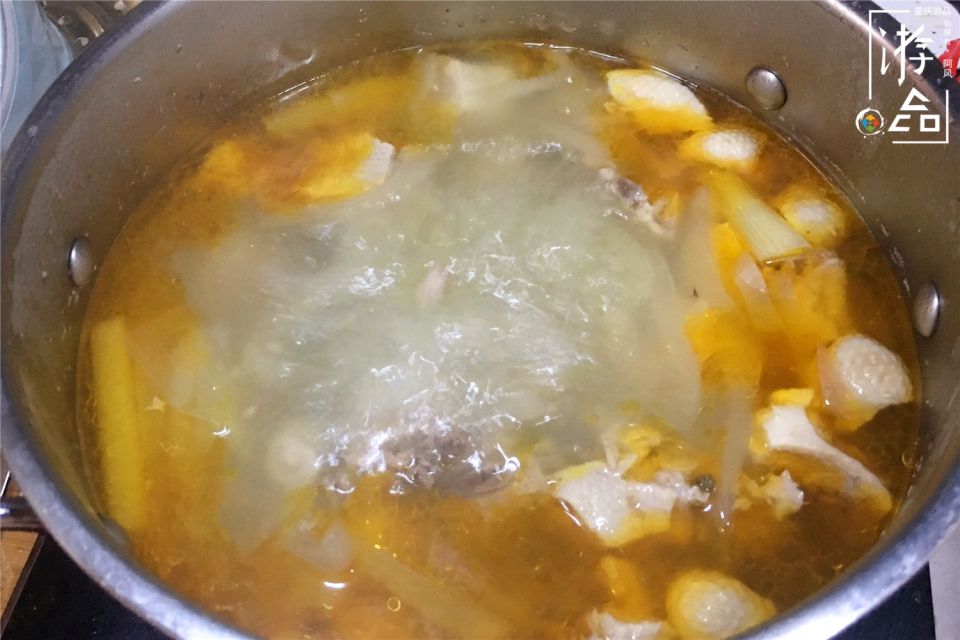 老鸭火腿煲的做法要焯水吗,自家土老鸭要不要焯水炖汤