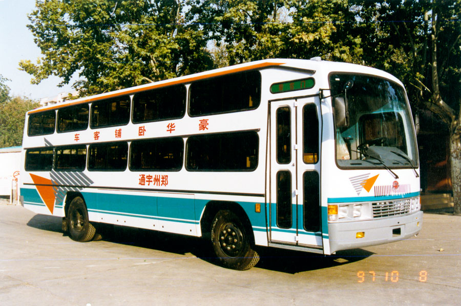 早期的宇通客车,河南宇通和武汉宇通是一家吗