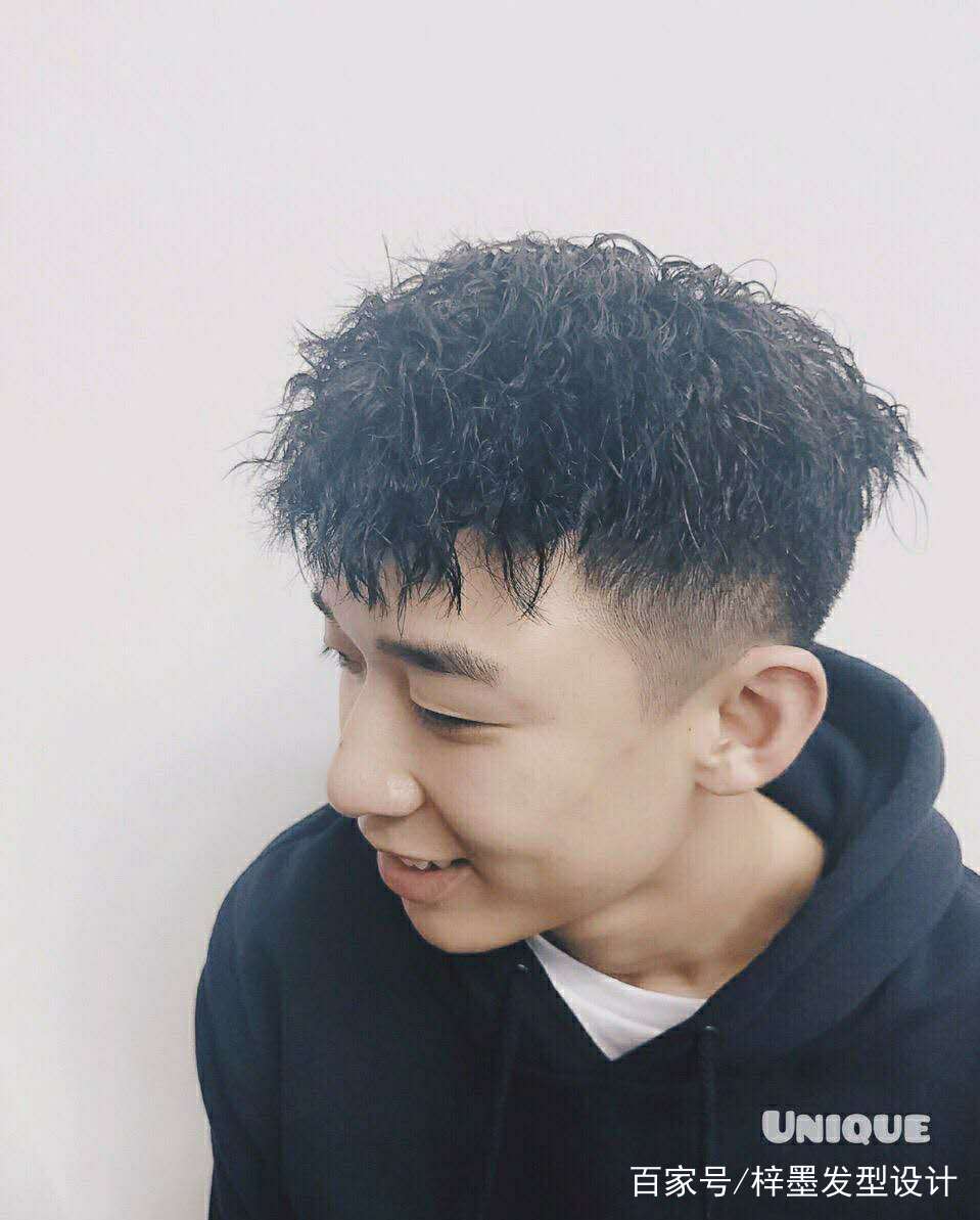 男士发型推荐，黑人烫，锡纸烫这些当下很火的发型你烫过吗？
