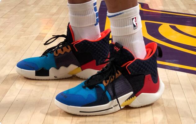 威少战靴aj31low,今日球场战靴