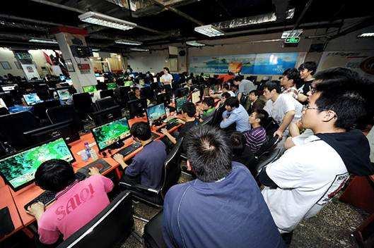 00后到网吧开卡,那些年去网吧一定做过的事