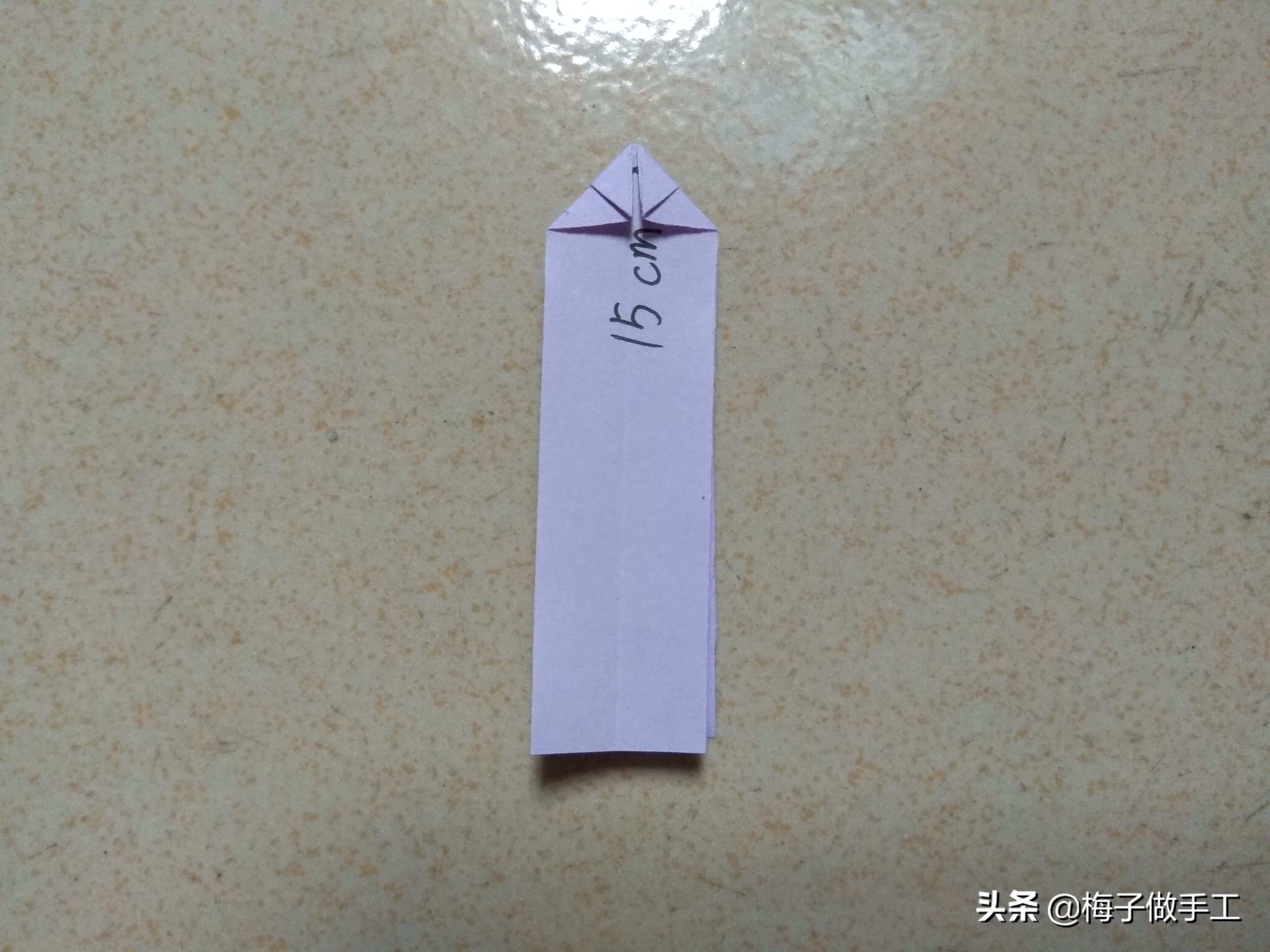 用纸折蝴蝶结戒指慢教程,如何折蝴蝶结戒指不用剪刀和胶水