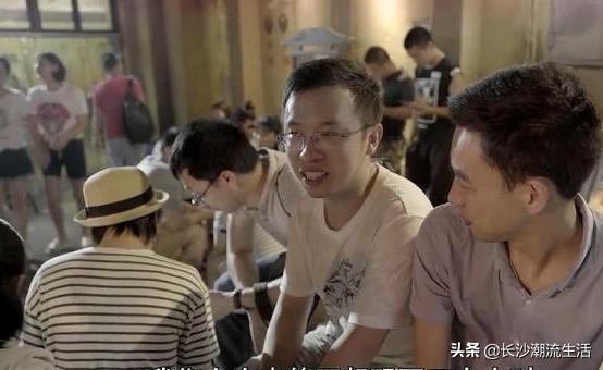 长沙新一绝，湘西烧烤鼻祖，火爆到华晨宇汪峰张韶涵也来吃。