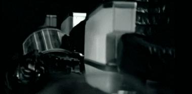 中国特警解救大巴车人质演练,中国特警仅用8秒解救客车人质