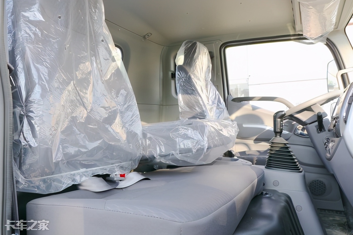 轻卡难开么,2015奥铃cts康明斯3.8厢式轻卡