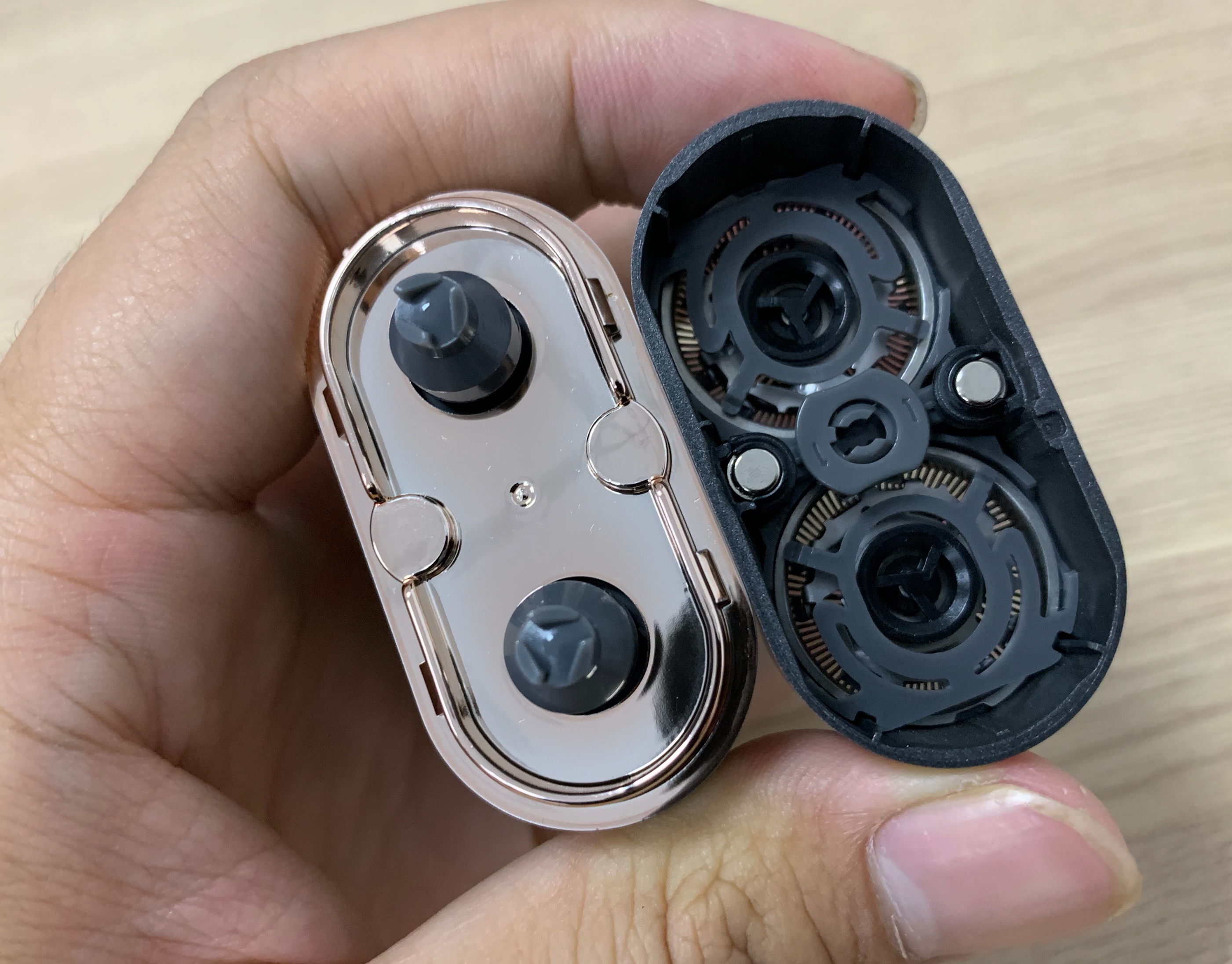 只有巴掌大的剃须刀，焕醒SG199跟屁虫电动剃须刀