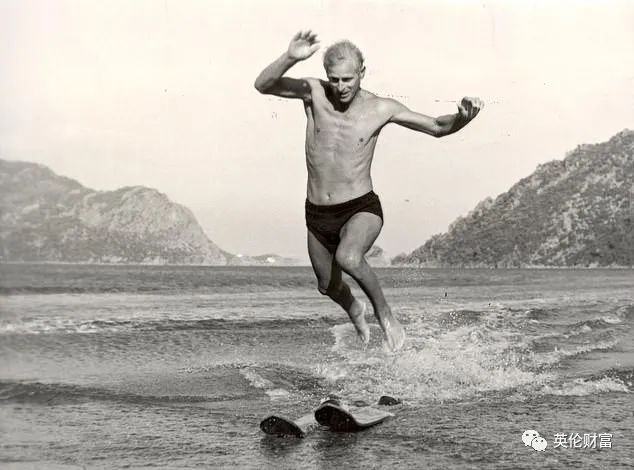 菲利普亲王有趣故事,女王菲利普亲王年轻时