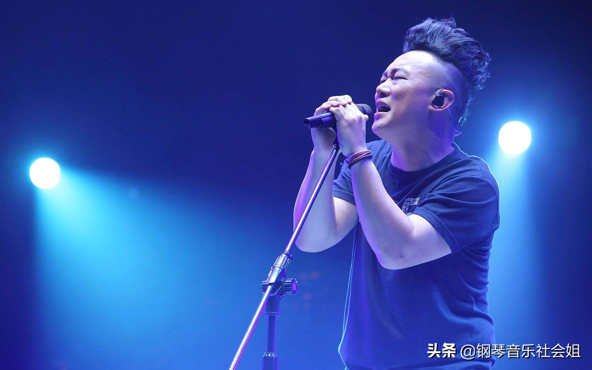 在鸟巢开演唱会不会赔钱的明星,在鸟巢开演唱会最少的观众